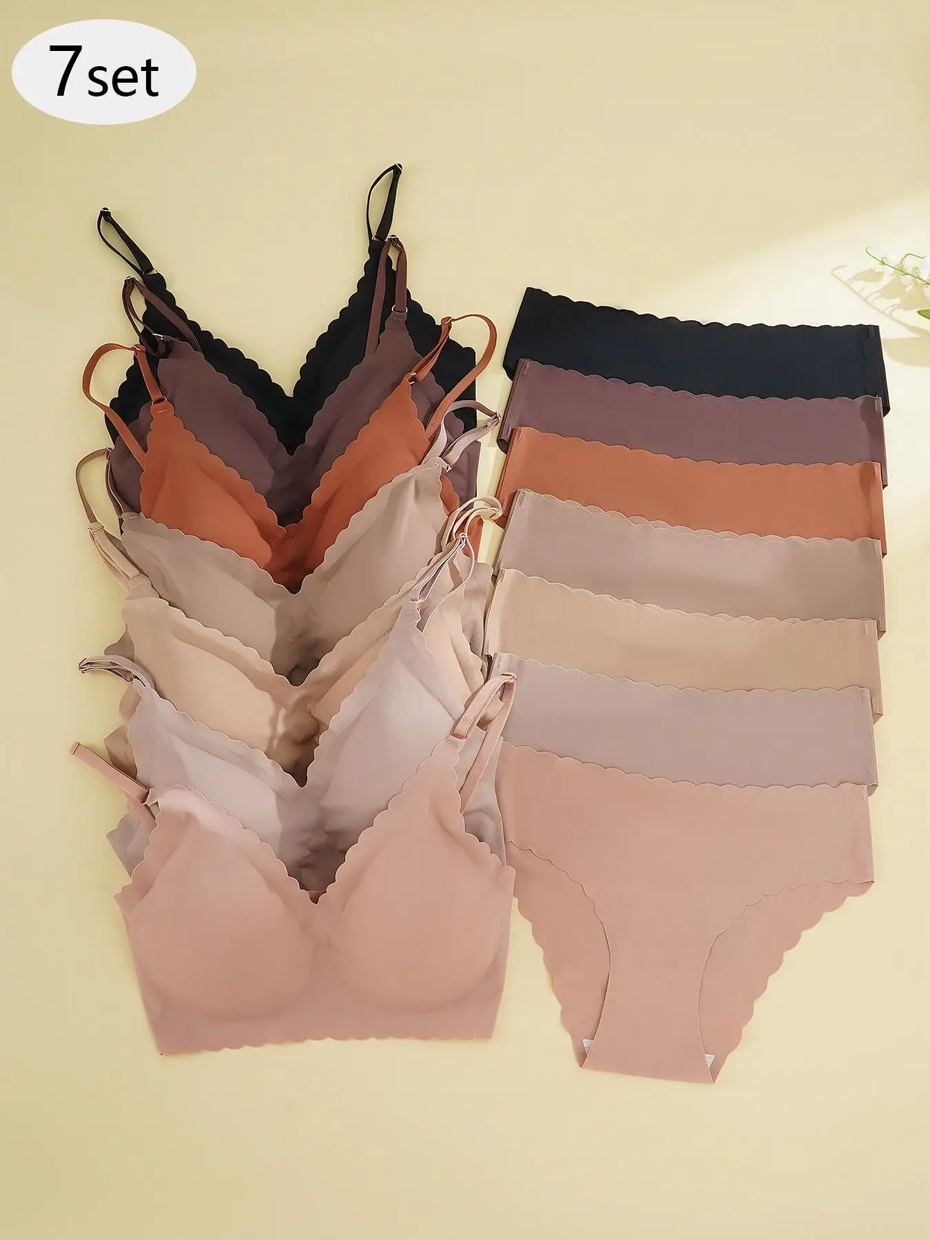 Women's Solid Color Scallop Trim Seamless Bra & Panty Set, Fashion Soft Comfy Breathable Backless Bra & Seamless Panties Sets, Lingerie Set for Women