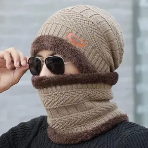 Men’s knitted warm hat and neckerchief