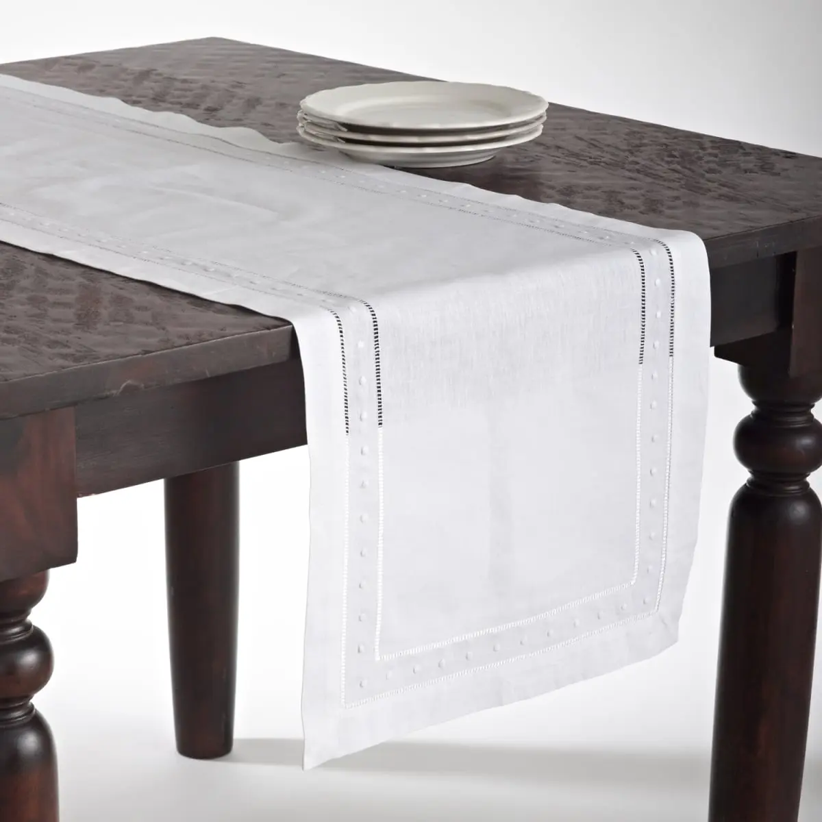 SARO 8648.W1672B 16 x 72 in. Rectangle Embroidered & Hemstitched Table Runner - White