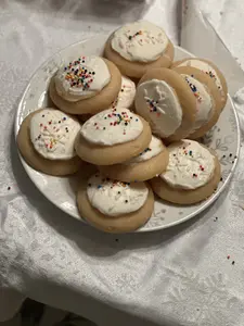 FOOD Wax MELTS- SUGAR COOKIES WITH BUTTER CREAM FROSTING-=1 large per package