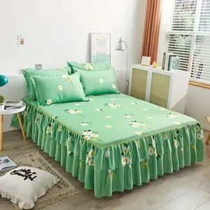 New Three-Piece Bed Skirt, Soft Floral Pattern And Breathable Edges, One Bed Skirt And Two Pillowcases, Pillows Not Included, Multiple Sizes Suitable for Year-Round Use, Comfortable And Skin-Friendly Bed Skirt 1pc + Pillowcase 2pcs