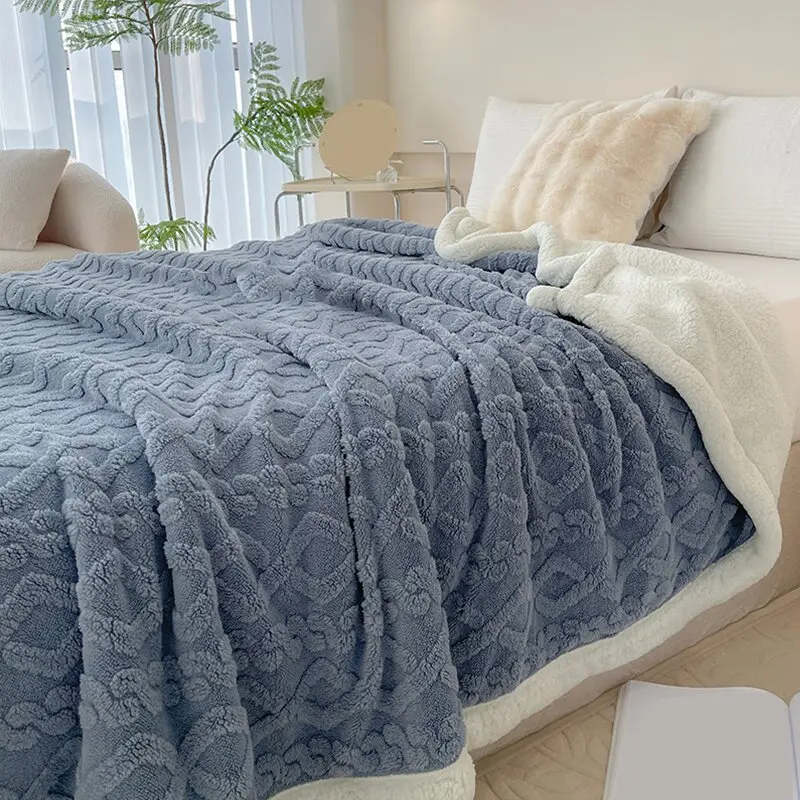 Blue Lamb Velvet Quilted Blanket, Thick Soft Warm, Soft Warming Blanket, Fashionable Diamond Pattern, Stylish Blanket, Multi-Functional Throw, Christmas Gift, Bed Blanket, Cozy Blanket Throw