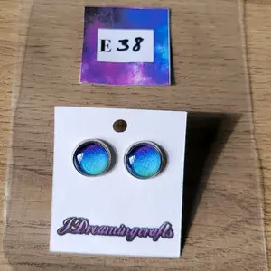 10mm Blue Gradient Straight Post Earrings