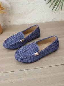 Round Toe Soft Sole Slip-On Shoes, Casual Gingham Pattern, Comfortable Flat Shoes for All Seasons, Metal Buckle Design, Women's Footwear, Casual Trendy Shoes