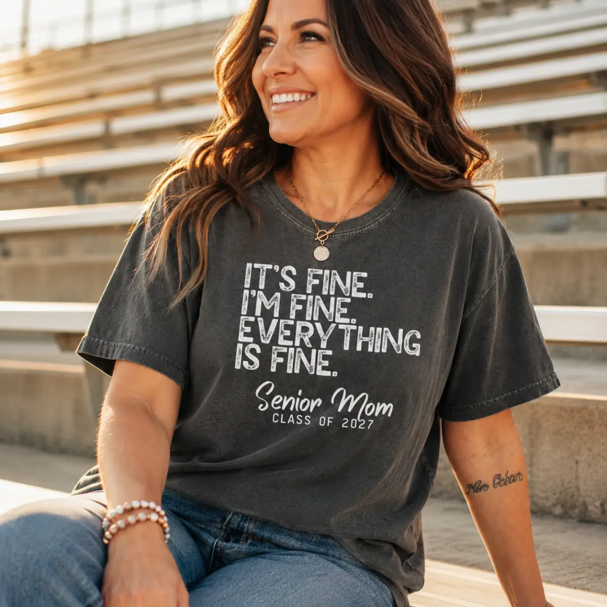 Senior Mom Class Of 2027 Shirt, Comfort Colors Senior Mom Tee, Graduation Mom Shirt, Proud High School Senior Mom T-Shirt, Funny Senior Year Parent Gift, Class Of 2027 Graduation Apparel
