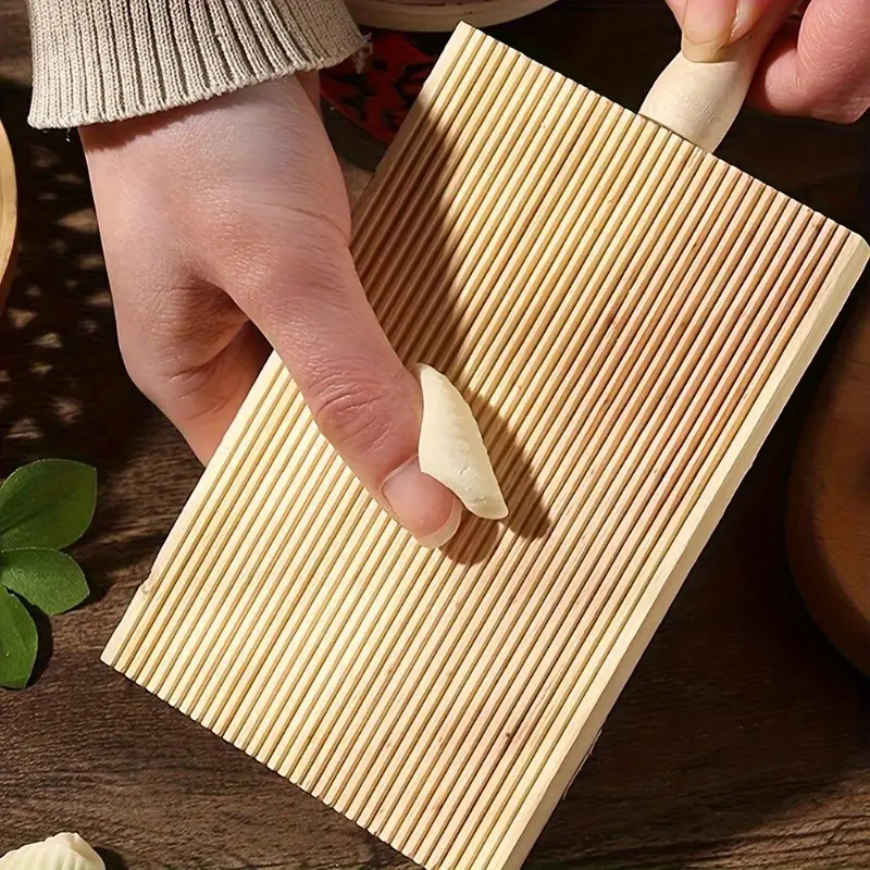 1pc Household Small Hemp Food Tool Cat Ears Rubbing Panel, Wood Rolling Panel, Italy Gnocchi Tool, Pasta Board, Baking, Stripe Shape Mold