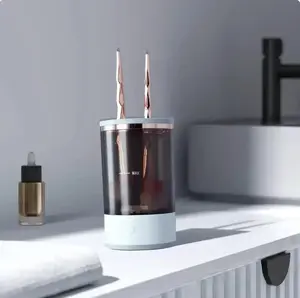 Automatic Makeup Brush Cleaner - Revolutionary Device for Instant Cleaning & Hygiene - Saves Time & Effort - Extends Brush Life - Perfect for Flawless Application