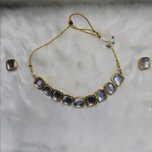 kundan set Female