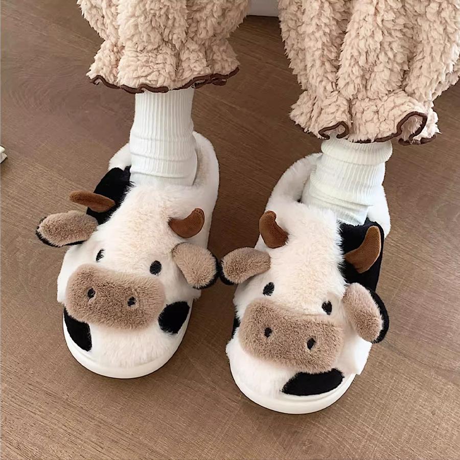Cute Cow House Slippers for Couple, Kawaii Fuzzy Cozy Funny House Shoes, Cartoon Animal Design Plush Fluffy Slippers for Women & Men, Silent Anti-slip Slippers, Matching Trendy Warm Slippers