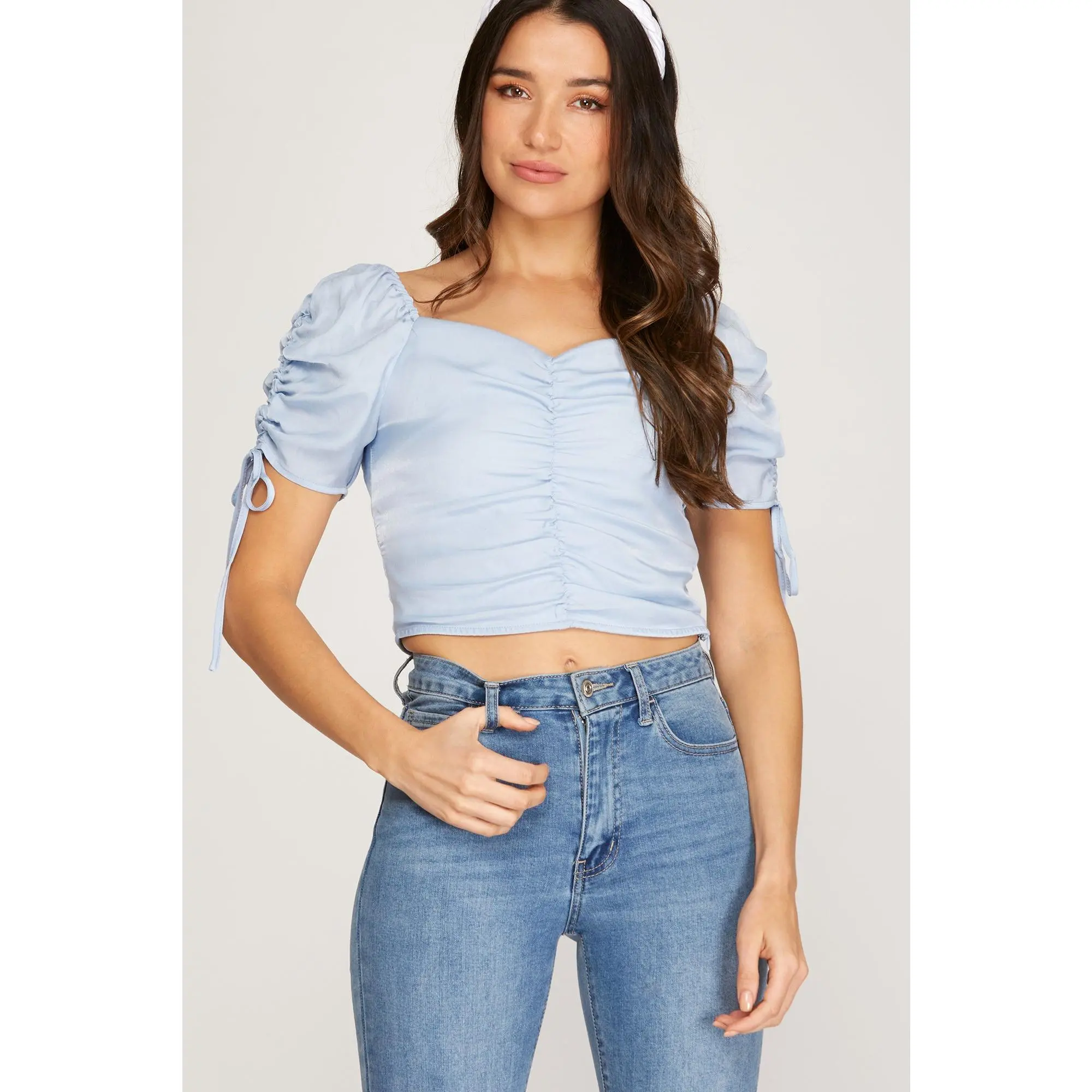 SHORT RUCHED SLEEVE CENTER FRONT SHIRRED WOVEN TOP WITH SIDE ZIPPER