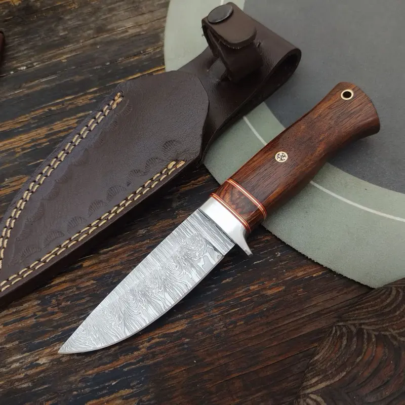 Handmade Damascus Steel Fixed-Blade Knife - Outdoor Handheld Fit Utility Tool, Nonslip Textured Wooden Grip, Portable Fold Bushcraft Tool, Leather Sheath for Camping & EDC