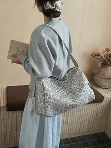 Vintage Canvas Weekender Bag, Spacious Lightweight Water Resistant, Ideal for Business Trips, Students, Gym, Carry-On, Short Travels, Moms