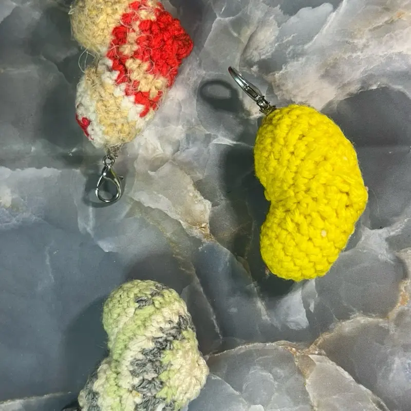 CROCHET SCRAP YARN HEART KEYCHAIN/ BAG CHARM