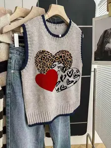 Women's Slim Fit Knitted Top, Casual Comfortable Heart Pattern Design, Spring Summer New Round Neck Sleeveless Sweater Vest, Ideal Valentine's Gift