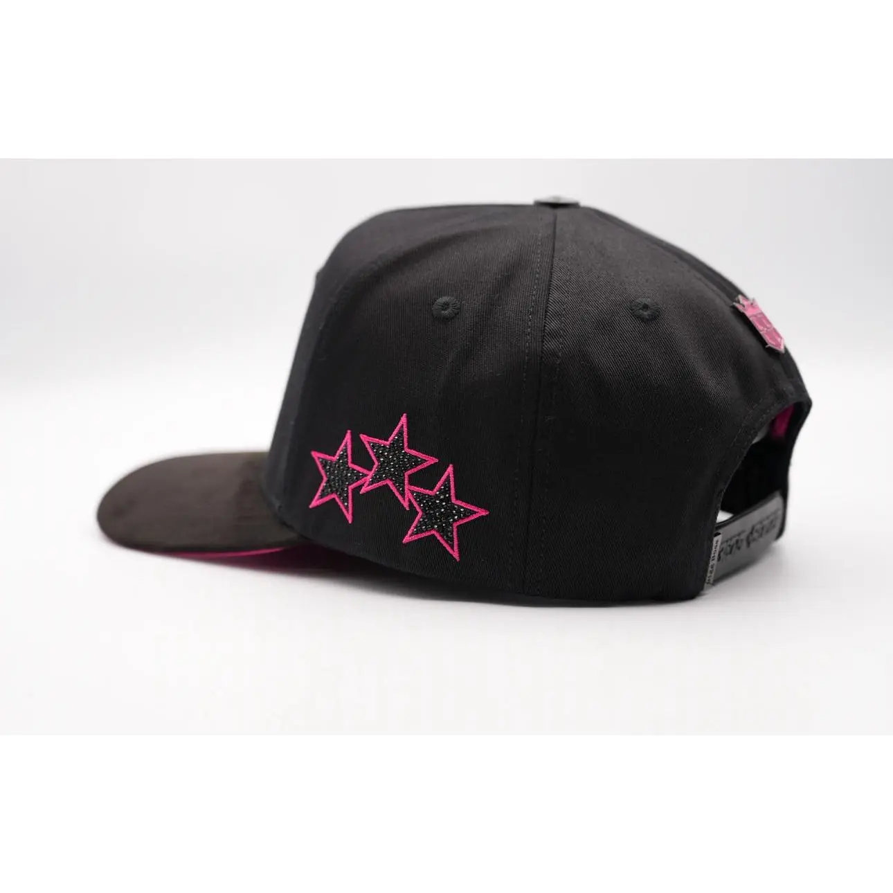 AMR PINK Snapback For Men AMR PINK Snapback For Men