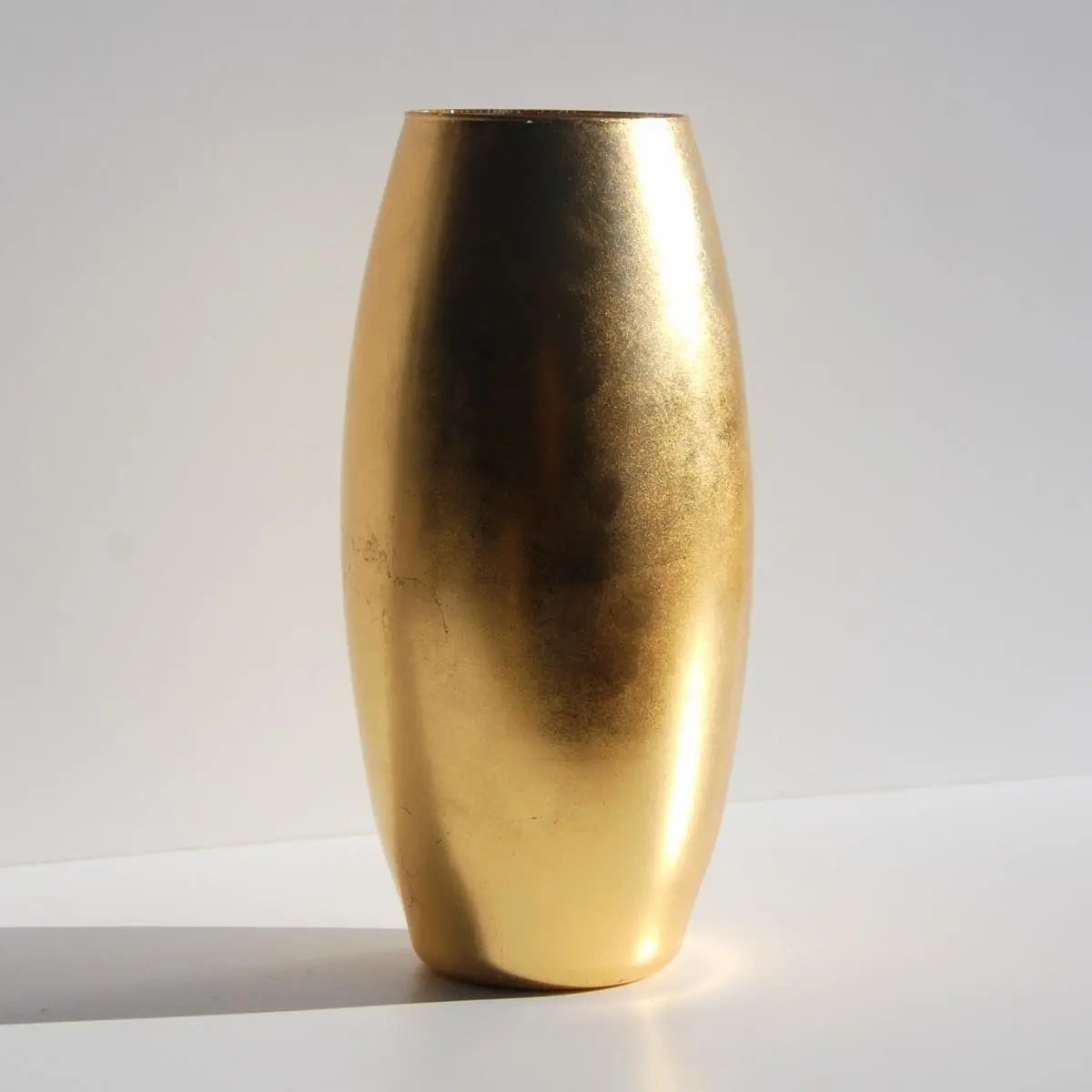 Red Pomegranate 1153-1 10-inch Gilded Glass Oval Vase with Gold Metal Leaf, Modern Artistic Design Decorative Vase for Home & Room Decor, Decorative Vases