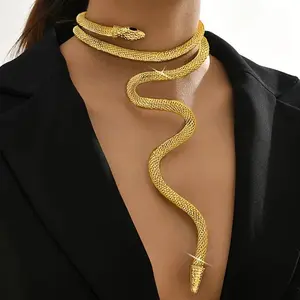 Fashionable Exaggerated Adjustable Realistic Snake Skin Net Chain Necklace Flexible Neckpiece Design