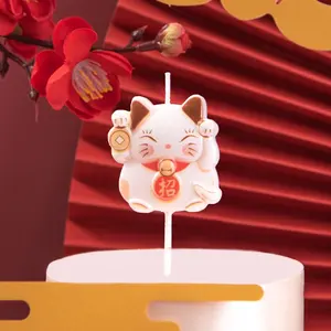 Lucky cat cake candle