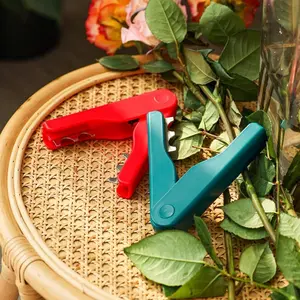Rose Thorn Stripper Professional Gardener Thorn Remover Tool for Roses with Comfort Grip for Florists and Gardeners Essential Gardening Tool