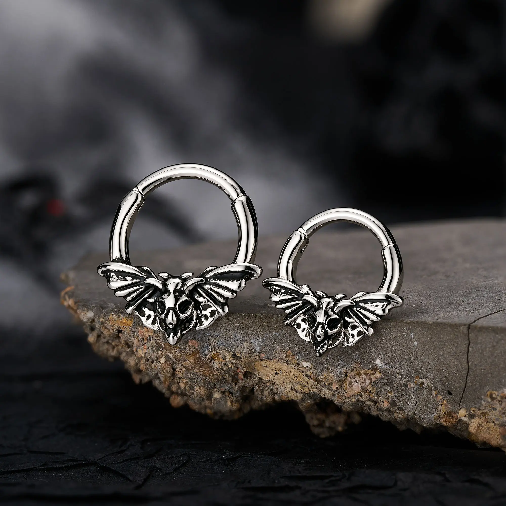 OUFER Bird Skull Moth 16G Septum Ring
