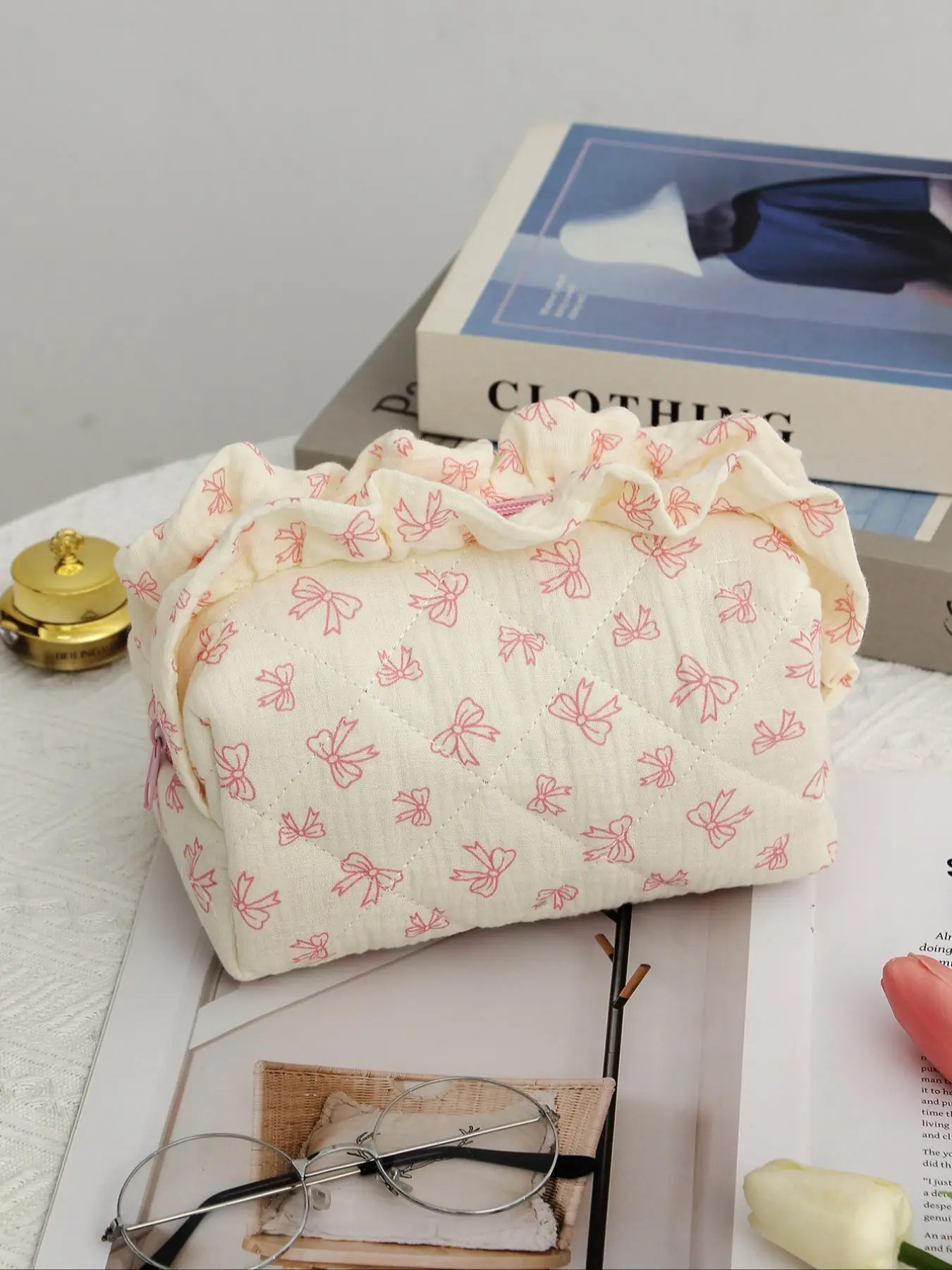 All Over Bow Pattern Makeup Bag, Large Capacity Makeup Brushes Storage Bag, Zipper Makeup Organizer Pouch, Versatile Storage Bag for Travel & Daily