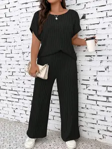 Plus Size Women's Two-Piece Set, Suits, Fitted, Knit Fabric, Summer Outfit, Casual Fashion, Comfortable & Stylish Design, Perfect for Daily Wear, Elegant Look, Womenswear
