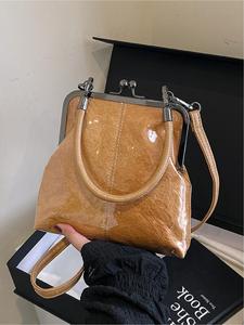 women's solid color pvc handbag, fashionable kiss lock design crossbody bag with long strap, casual trendy versatile high-quality daily commuting bag