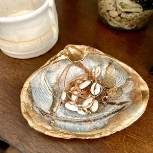 Seashell jewelry  holder