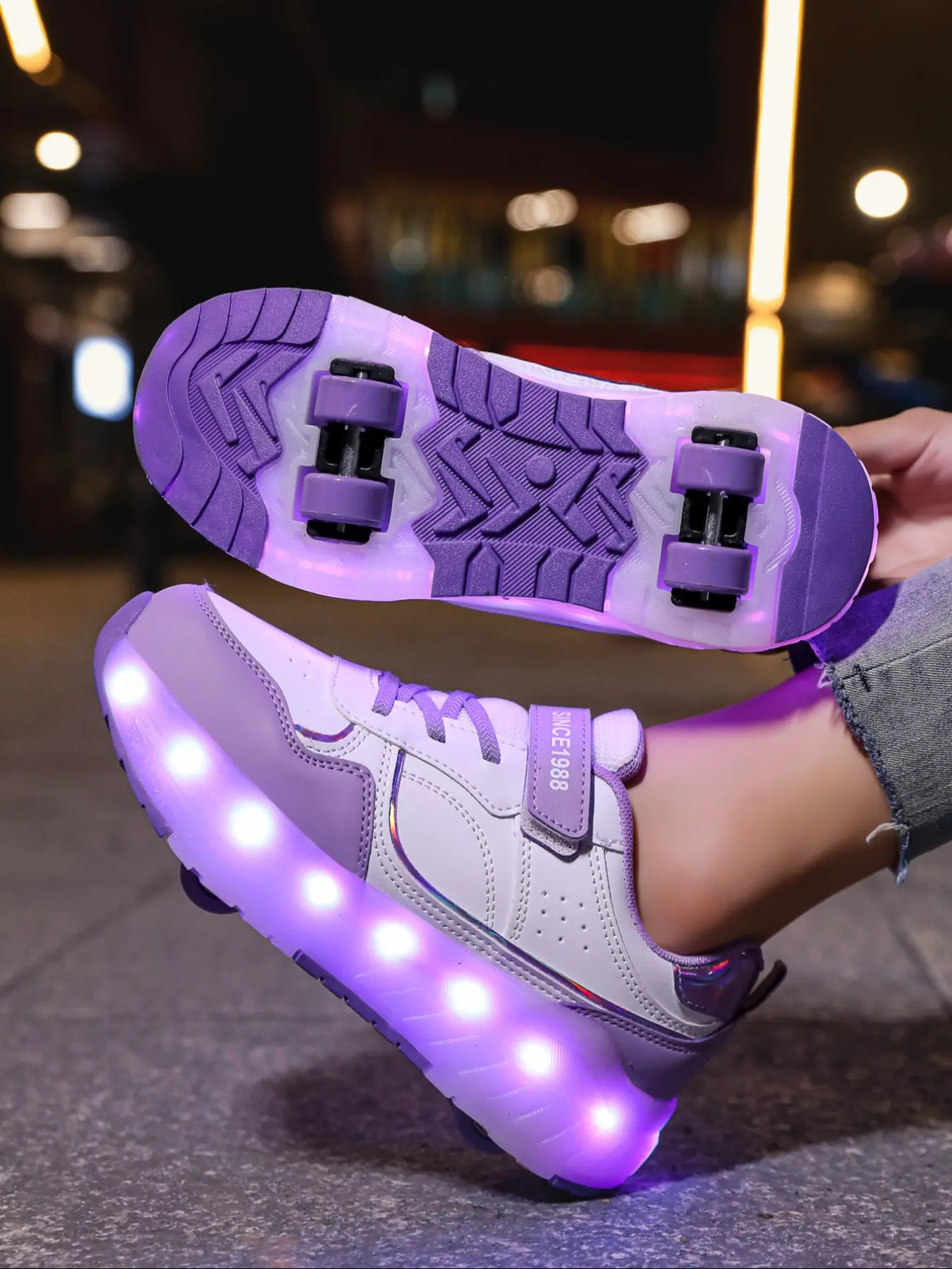 Teen Girls' Wheel Shoes, Roller Skates, Skater, Four-Wheel Skate Shoes, Medium-Large Kids Girl Small Wheels, LED Rechargeable Glowing Shoes, Led Lighting Shoes