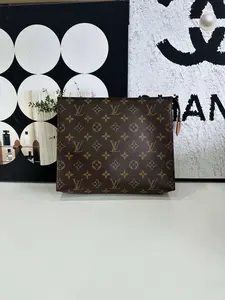 Pre-owned Louis Vuitton Authentic Toiletry Pouch 26 Monogram (UB2240)