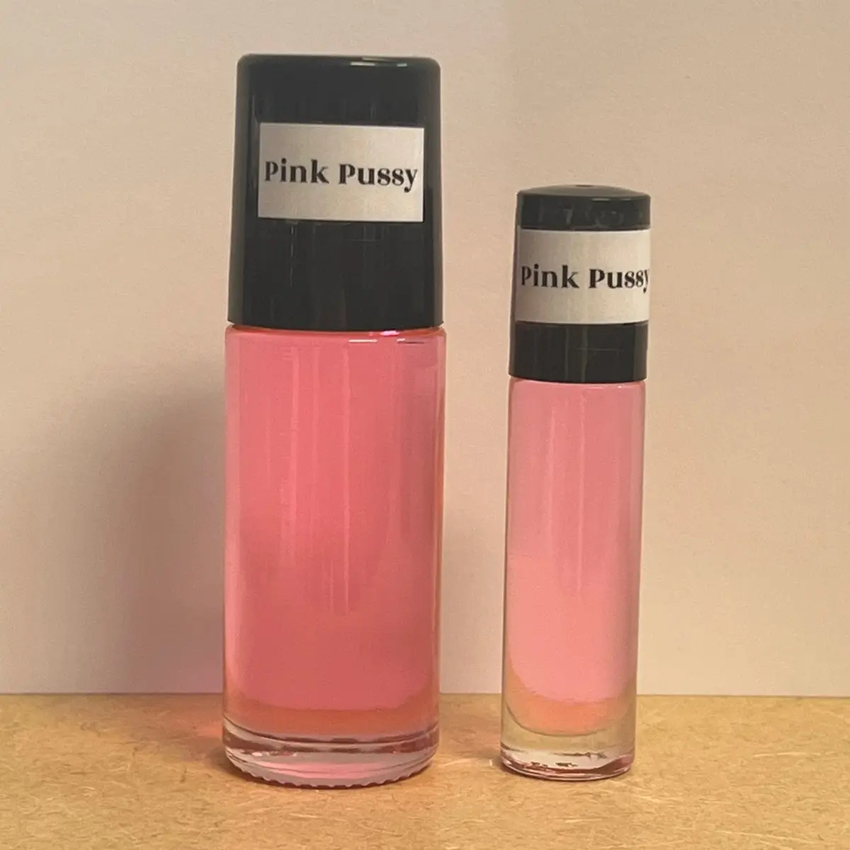 Pure body oil pink PU Roll on for women Pure body oil pink PU Roll on for women