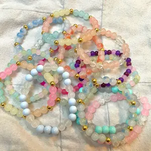 Beaded bracelet scoop