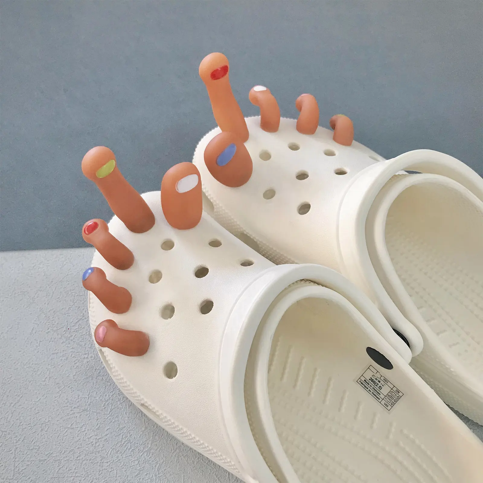 10 pieces of new style clog shoe decorations, 3D toe-shaped, funny and creative DIY detachable high-quality rubber accessories shoe buckles