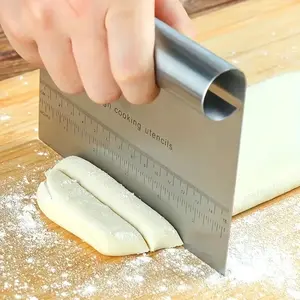 304 Stainless Steel Pastry Cutter & Dough Scraper, Multifunctional Baking Tool, Ergonomic Handle, Rust Resistant, Food Grade Kitchen Essential