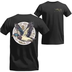 Flying Mallard Duck With Circular Camo - Fashion Cotton Tees Streetwear Crewneck Menswear Tops Casual T-Shirt Graphic Winter Outfits