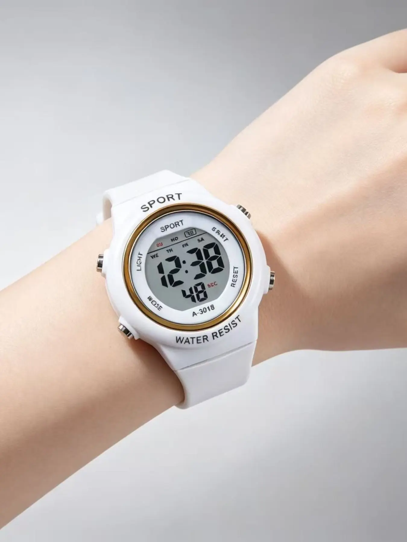 New Fashion Women's Electronic Watch, Fashionable Digital Watch, Digital Multifunctional Watch, Multi-Function Sports Wristwatch, Sporty Waterproof Watch, Simple Design, High Aesthetic Value, Teenagers and Students