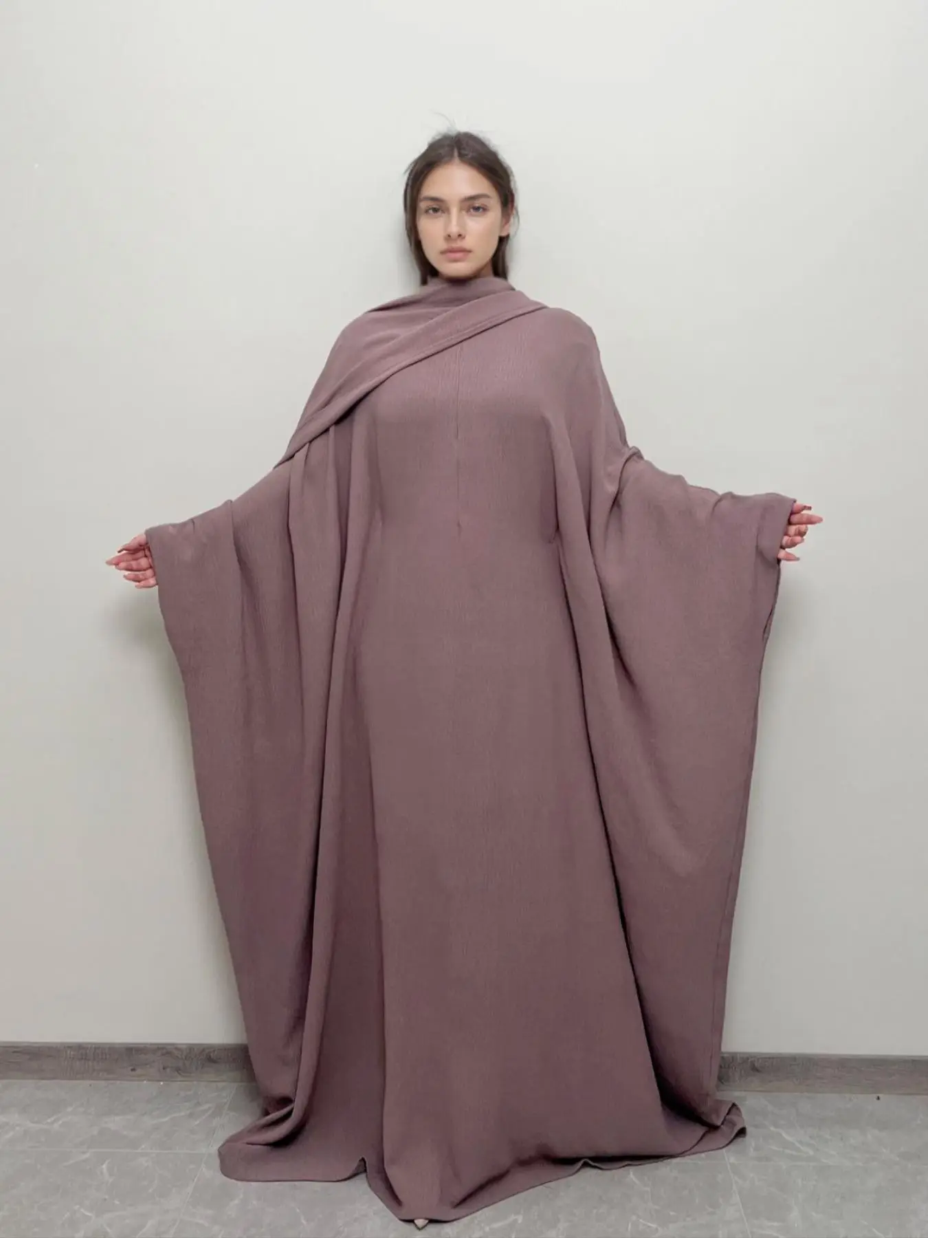 Women's Solid Batwing Sleeve Dress & Scarf Two-piece Set, Modest Style Long Sleeve Zipper Round Neck Dress & Hijabs Set, Women's Clothing for All Seas