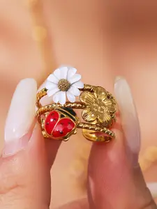 Women's Stainless Steel Ring, Daisy Beetle Design, Open Adjustable Size, Rhinestone Embellished, Casual Jewelry for Daily Wear & Vacation