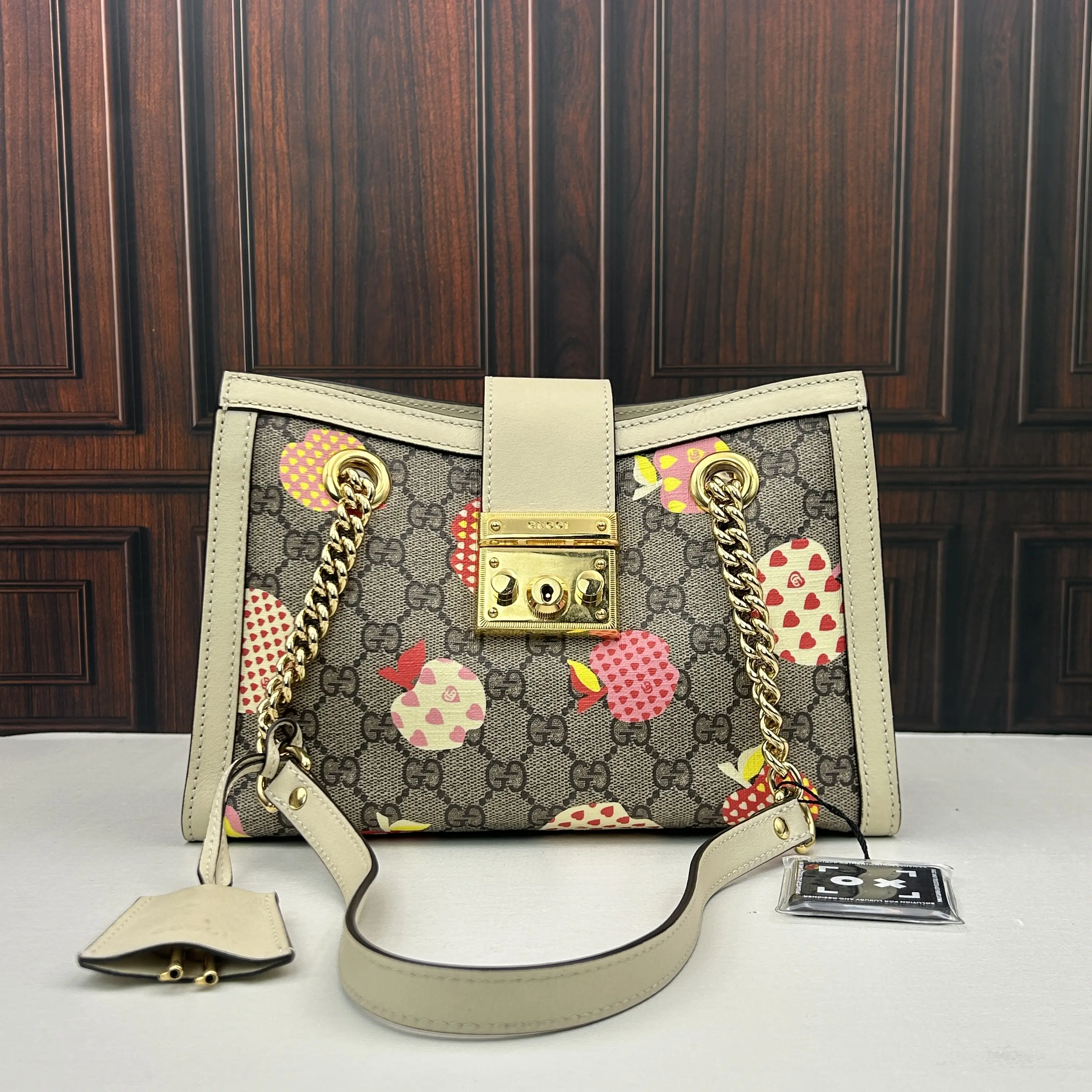Pre-owned GUCCI Padlock Limited‑Edition Apple‑Heart Print Chain Tote Bag 888