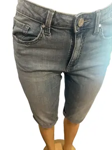 Women's Casual Denim Jeans Shorts - Comfortable, Stylish, Flattering Fit - Perfect for Day Out - Womenswear Bottom
