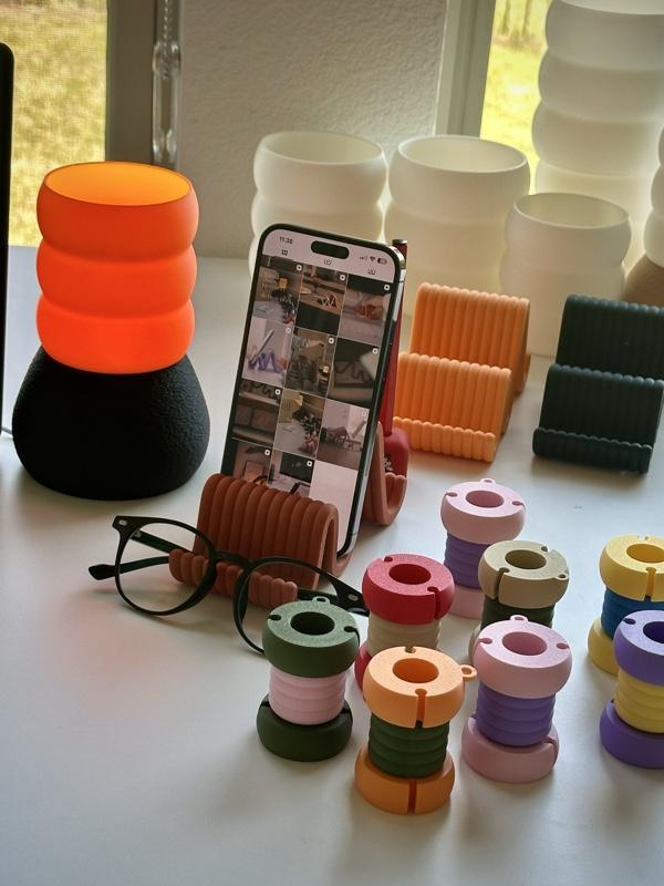 Cable Coil Key Ring - Desert Rose, Cotton Candy, Lemon Lavender, Clean Forest, Olive Blush, Sunset Grove, Strawberry Milk, Sky Butter, Olive Blush, Strawberry Milk, ICE Ocean, Stars & Stripes