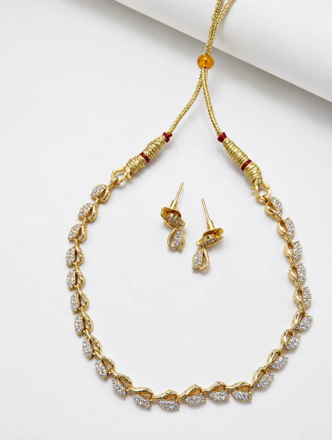 Minimal Leaf Diamond Necklace & Earrings Set