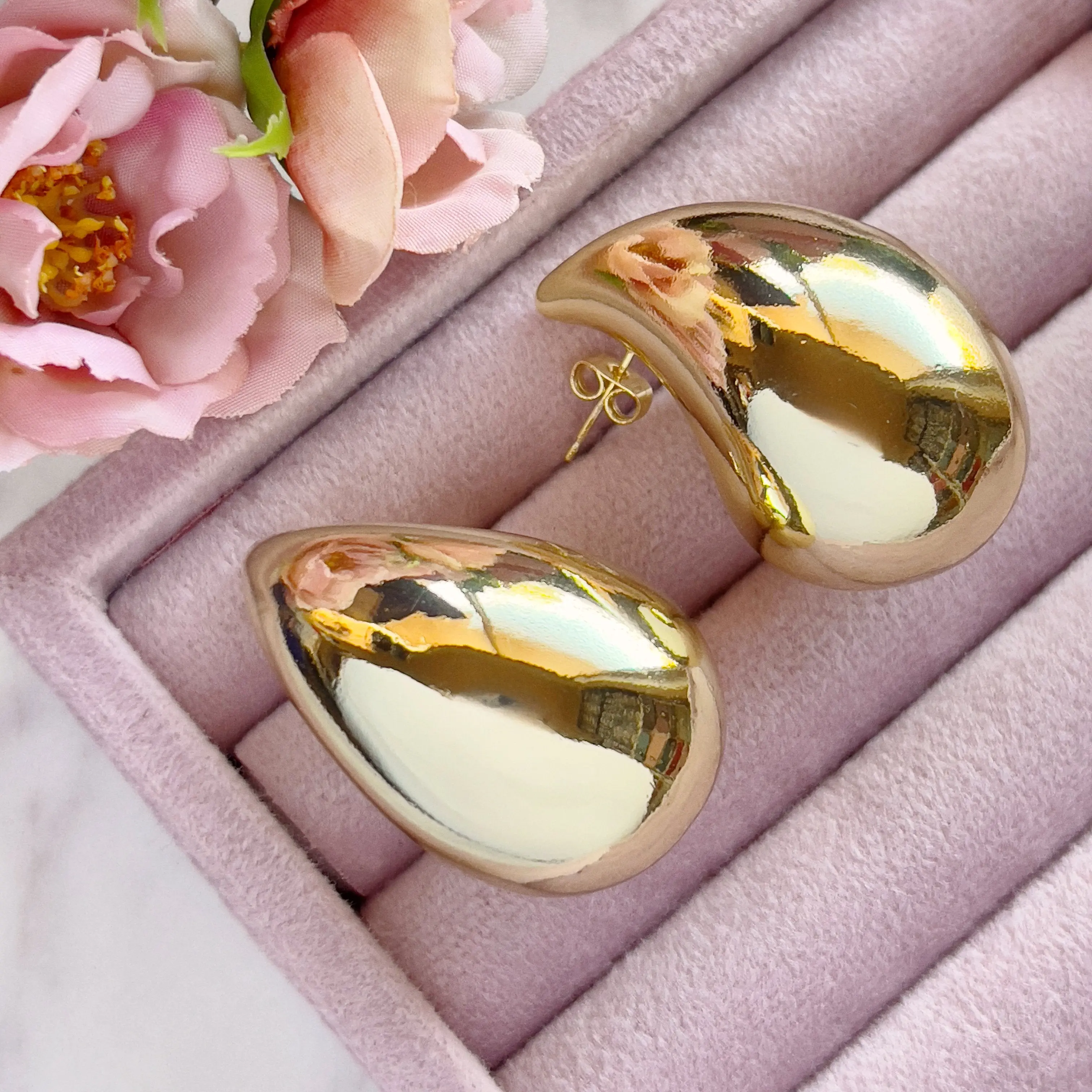 Jumbo Gold-Filled Dangle Earrings, Elegant Teardrop Design for Women with Secure Pushback Closure, No, Unisex