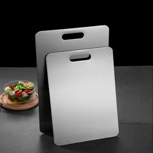 1pc Stainless Steel Cutting Board, Household Kneading and Rolling Board, Kitchen Chopping Board, Round Hanging Hole Cutting Board, Kitchenware