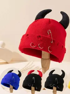 Unisex Fashion Hole & Horn Knitted Cap, Iron Ring Decoration, Street Style Beanie, Knitted Hat for Winter Daily Wear, Outdoor Parties, Festivals