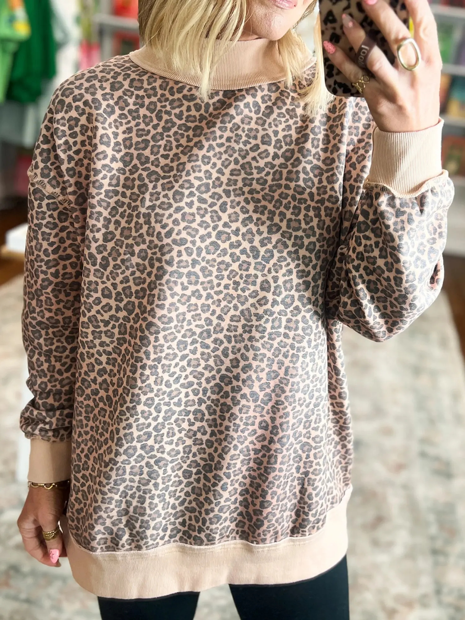 Women's Oversized Leopard Print Sweatshirt Casual Long Sleeve Crewneck Pullover Top