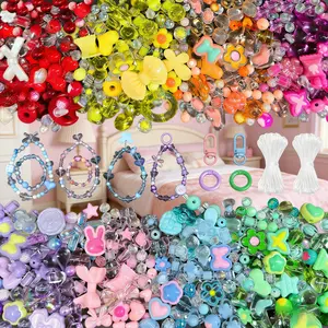 420+PCS Assorted Acrylic Beads DIY Jewelry Making Kit Mixed Sizes Flower Bow Heart Charms with Elastic String Clasps Rings Craft Supplies for Bracelet Keychain Phone Bag Pendant Gifts