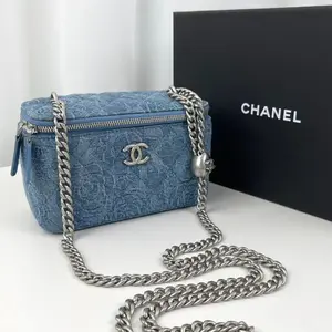 Pre-owned CHANEL Fabric Crossbody Bags BAG NEW YEARS DEAL