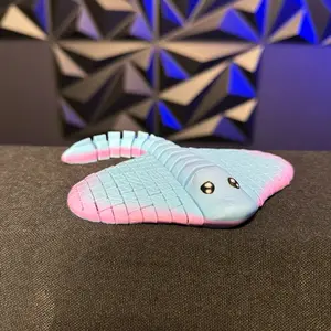 3D Printed stingray articulated with shiny bottom