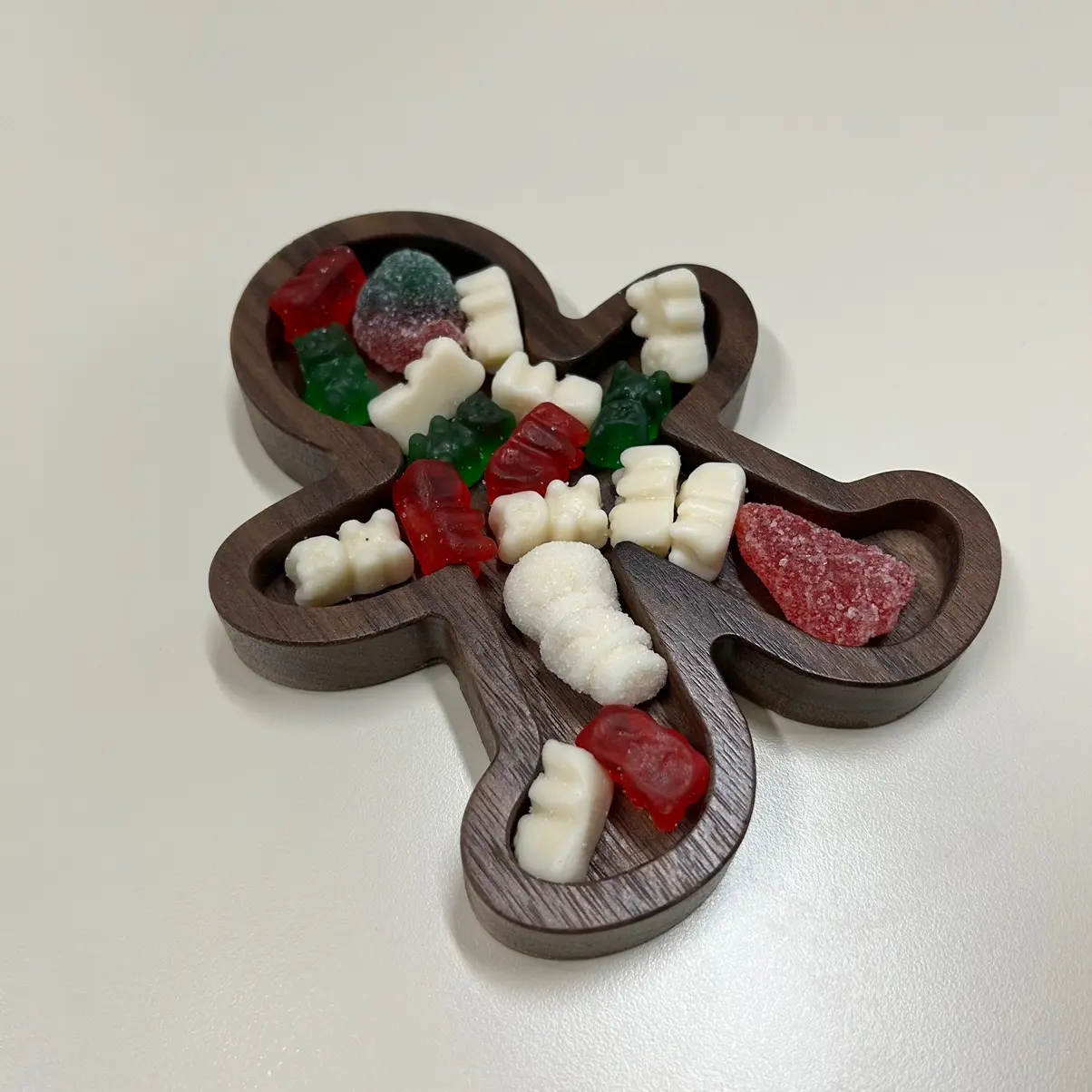 Gingerbread man snack tray